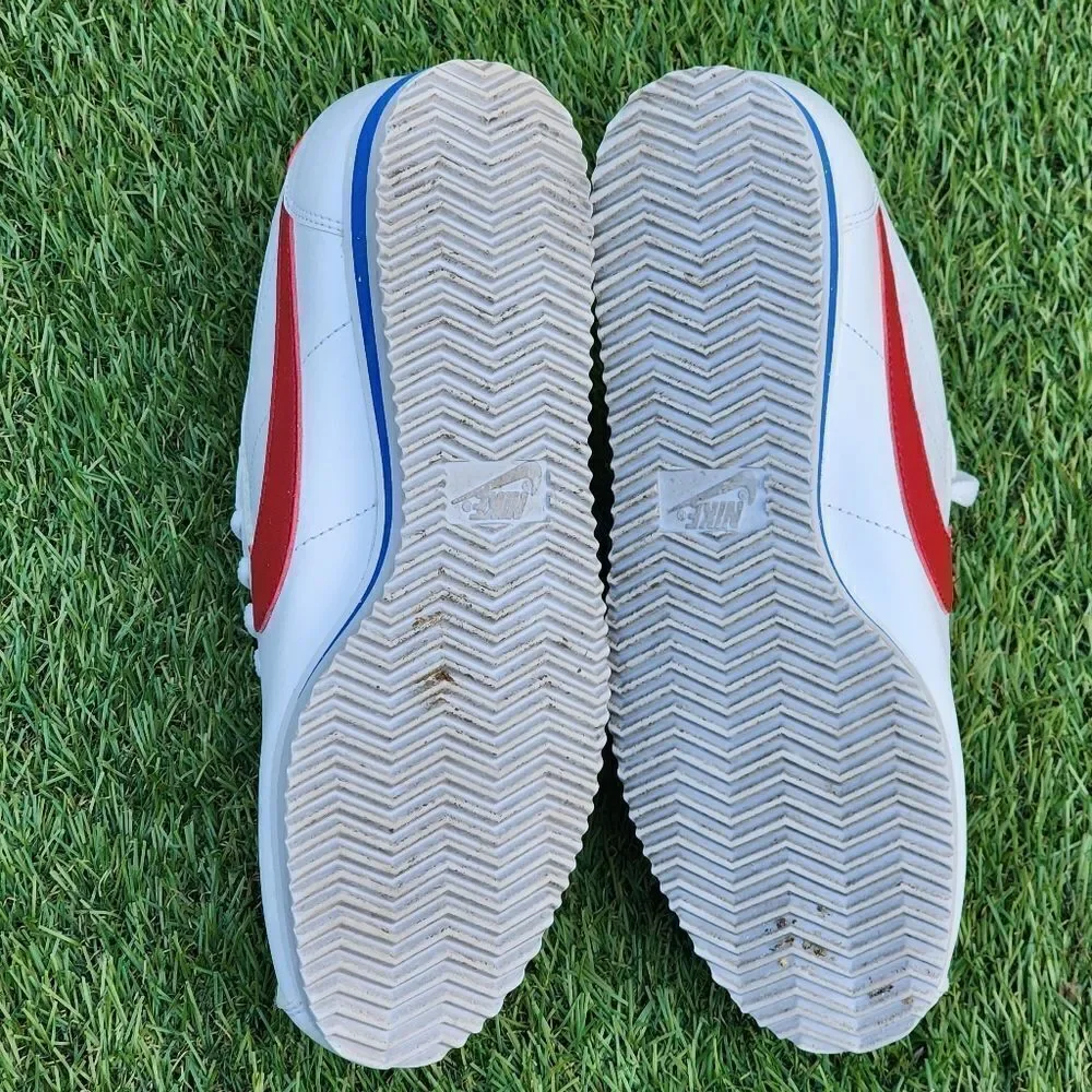 NIKE CLASSIC CORTEZ - Womens Sneakers - SIZE 8